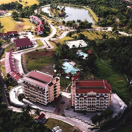 מלון לוסנה Graceland Estates And Country Club מראה חיצוני תמונה